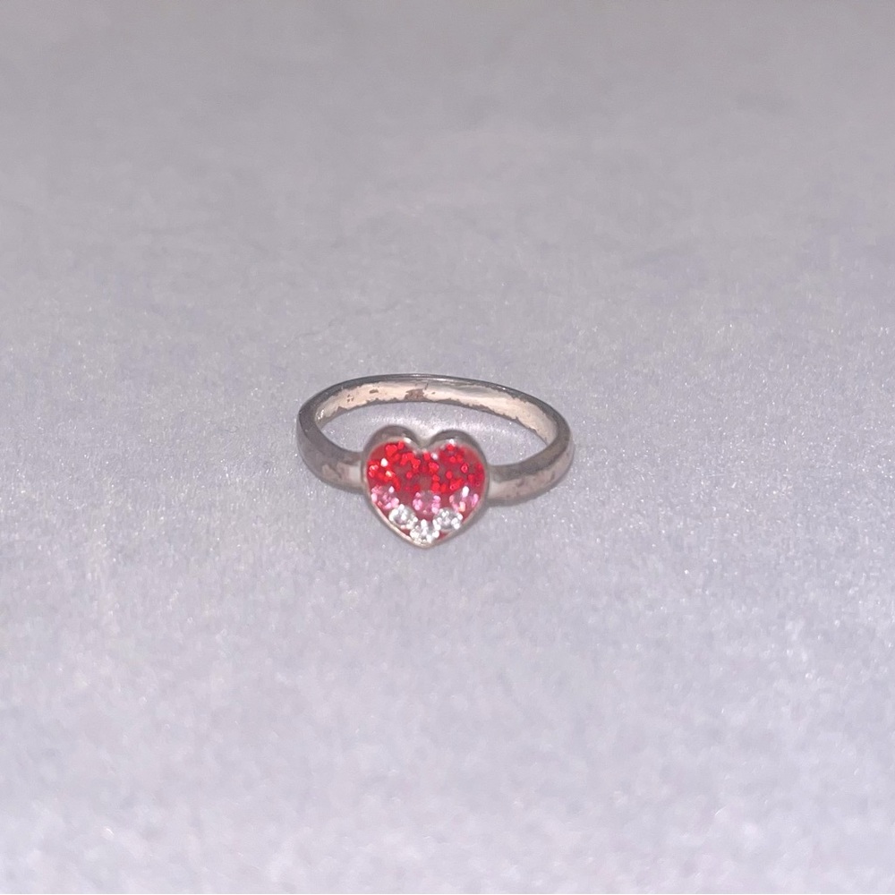 Sterling silver heart ombré ring